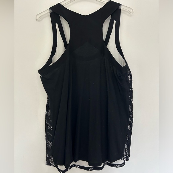 Express detailed racer back tank - Picture 3 of 5